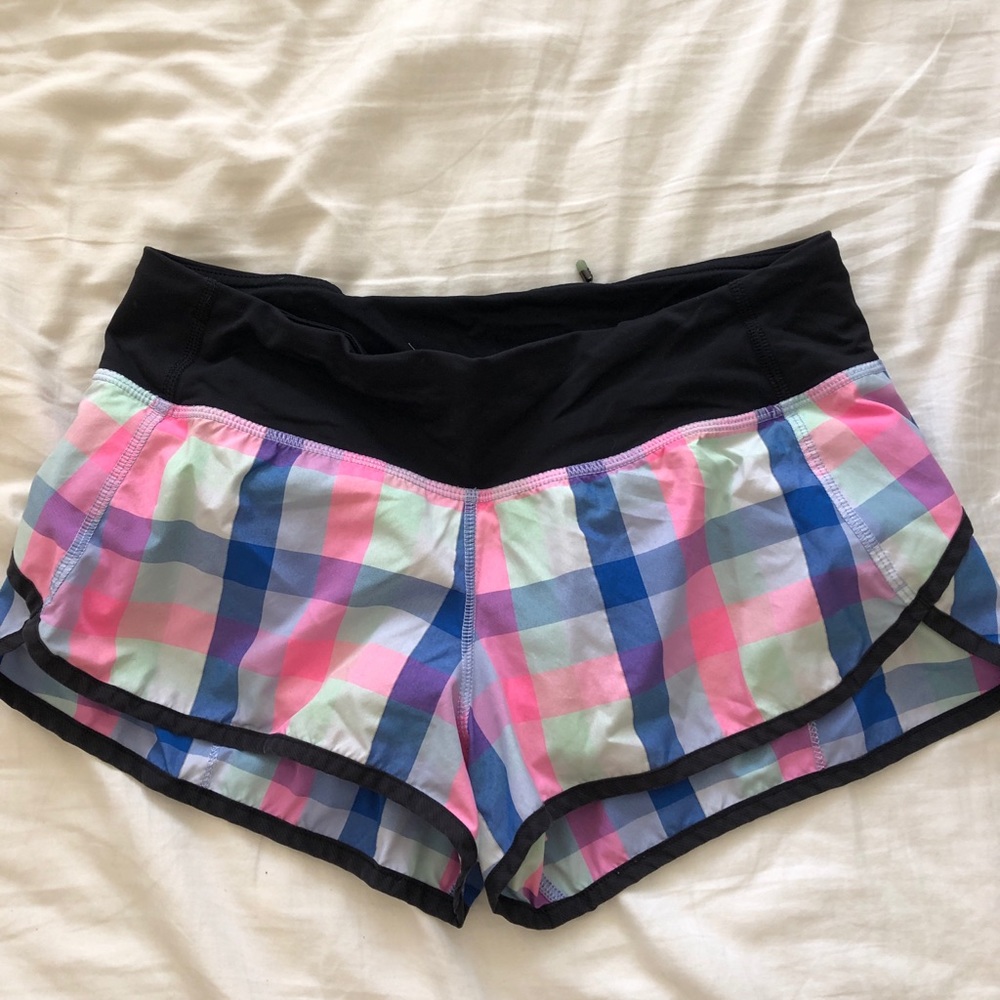 lululemon plaid shorts size 4